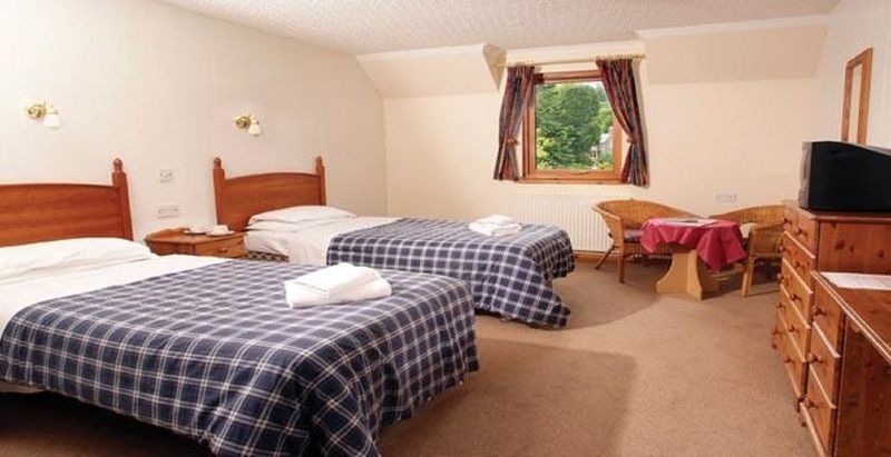 Mackay'S Hotel Strathpeffer Exterior photo